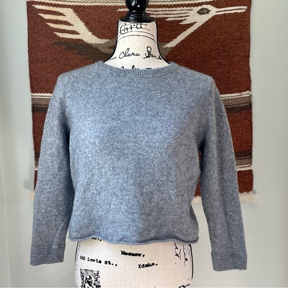 Reformation Sweaters - Reformation🌿Cashmere Cropped 3/4 Sleeve Sweater